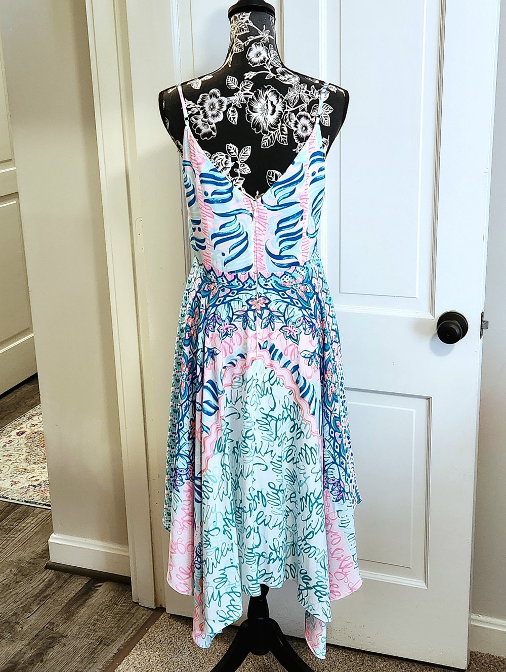 🆕️ 🦄VERY HTF Lilly Pulitzer🦄 - Harmonee Dress - Picture 3 of 16